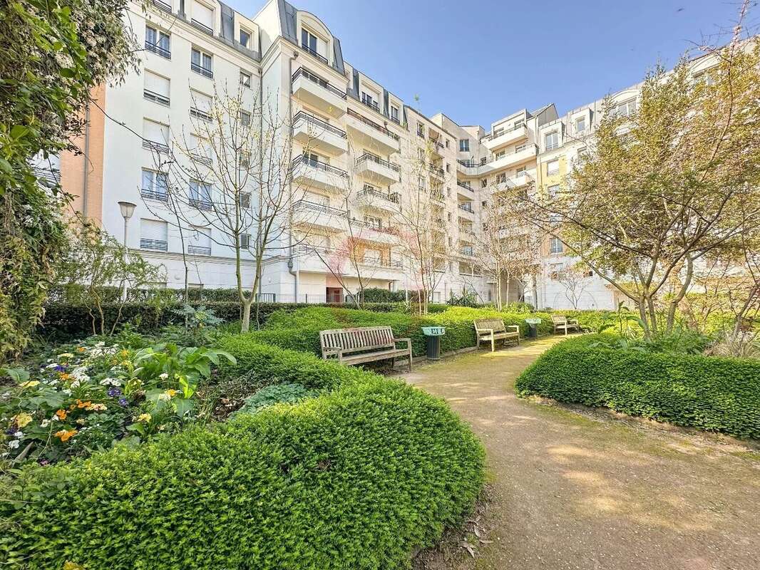 Appartement à BOURG-LA-REINE