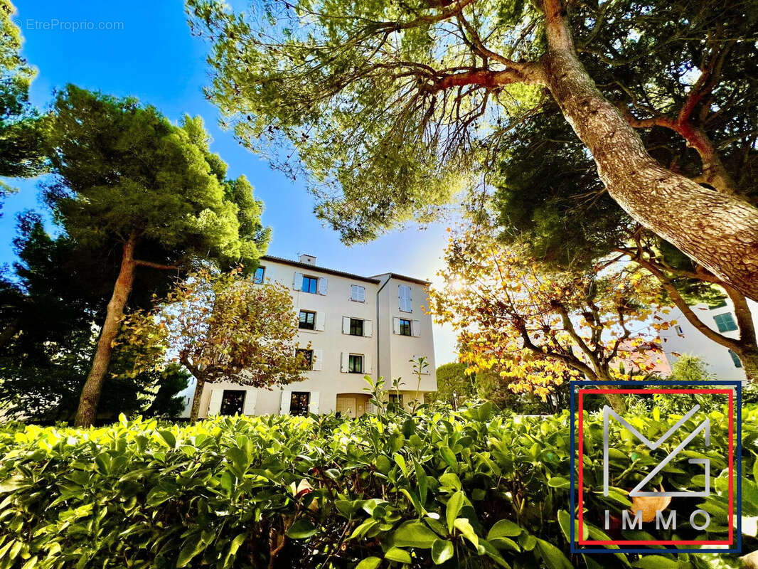 Appartement à SIX-FOURS-LES-PLAGES