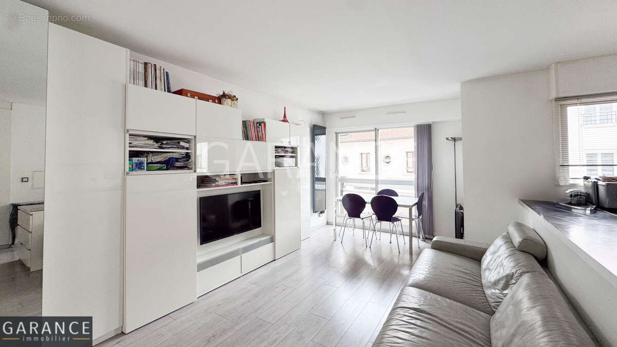 Appartement à PARIS-12E