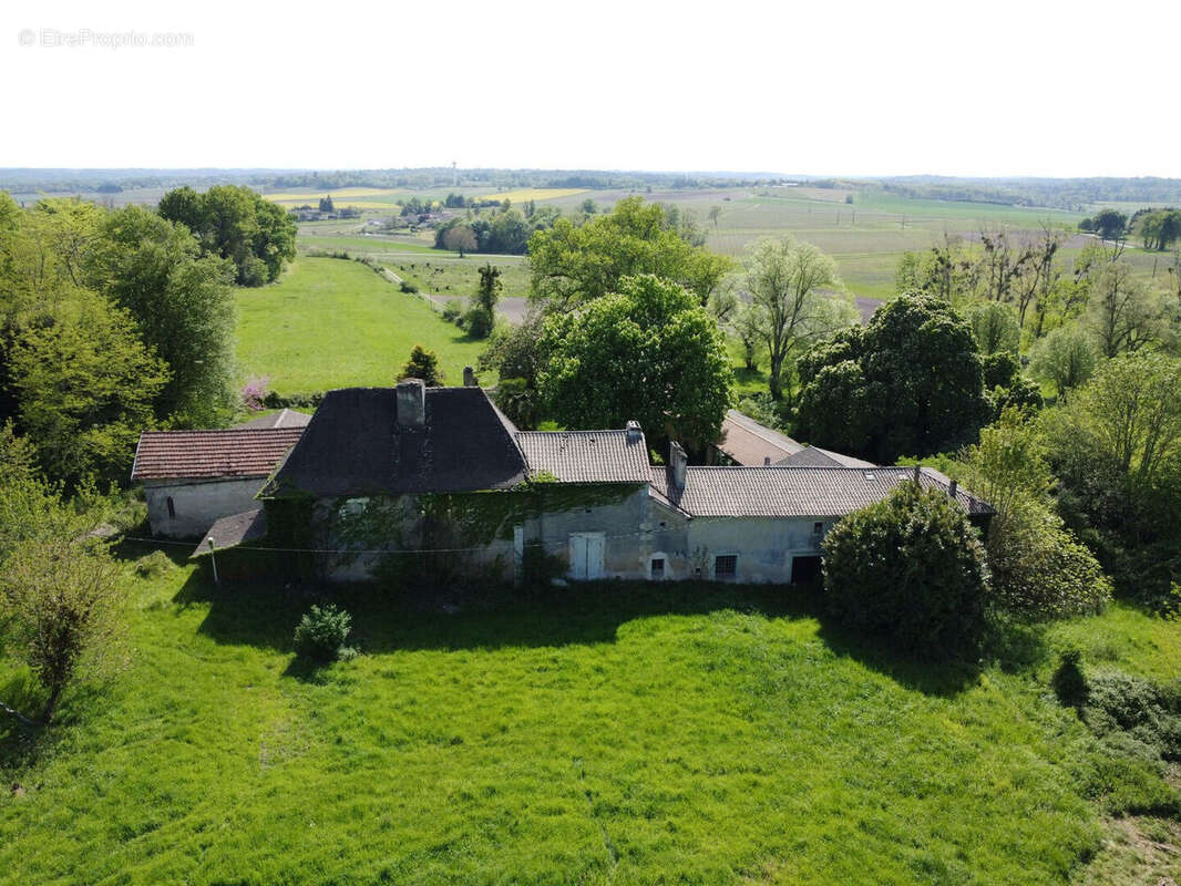 Maison à MIRAMBEAU