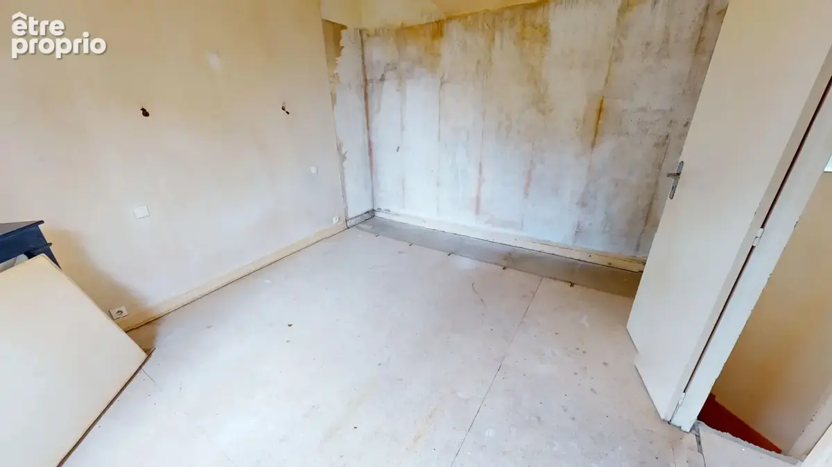 Exclusivité Guy Hoquet : Maison de ville avec extérieur et box à Montreuil - photo 7
