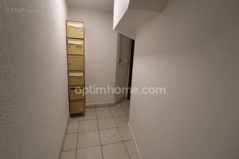 Appartement à SAINT-ETIENNE-DE-SAINT-GEOIRS