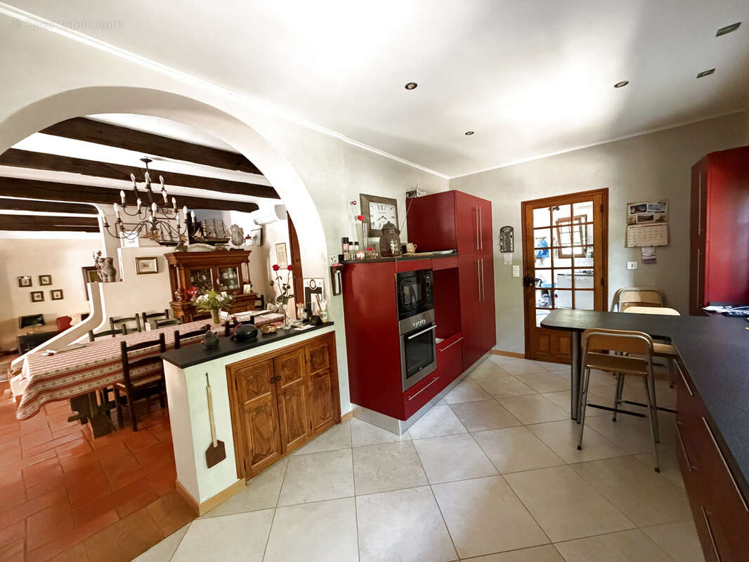 Maison à REGUSSE