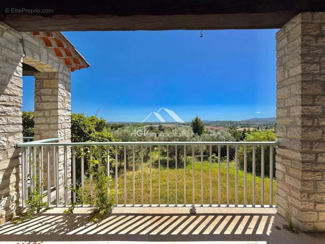 Vue panoramique exceptionnelle – Maison de 165 m² sur 3 300 m² de terrain constructible - photo 8