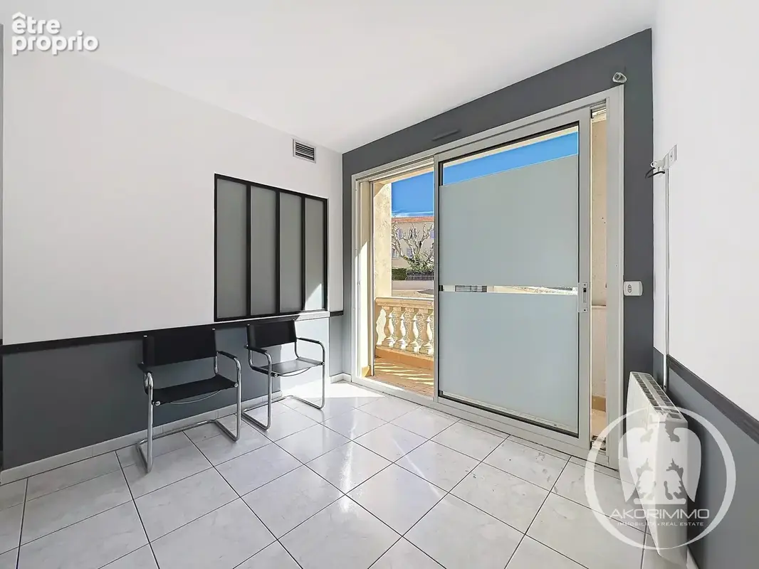 Local commercial - draguignan - 129m2 - belle opportunité - photo 9