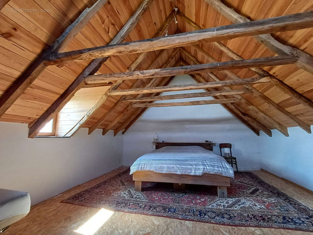 Maison à VAUREILLES