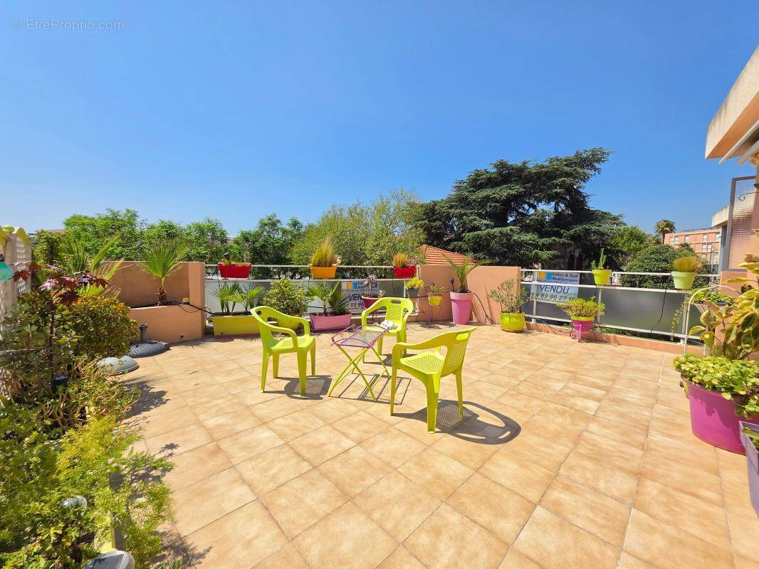 Appartement à SANARY-SUR-MER