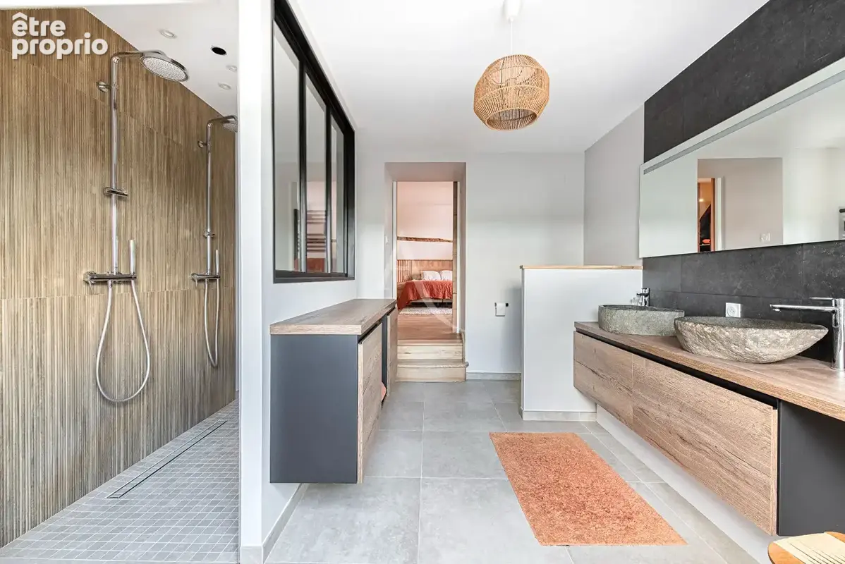 Bien d'exception au coeur d'Écuillé - plus de 300 m² rénovés avec des prestations remarquables - photo 15