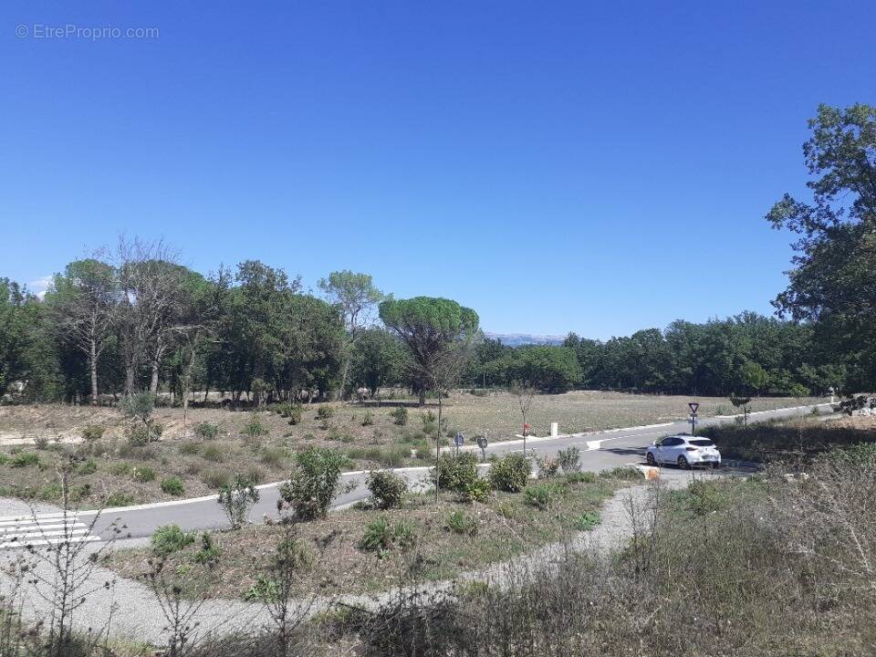 Terrain à TOURRETTES