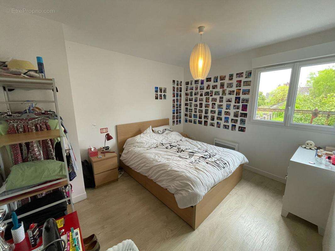 Maison à SAINT-ARNOULT-EN-YVELINES