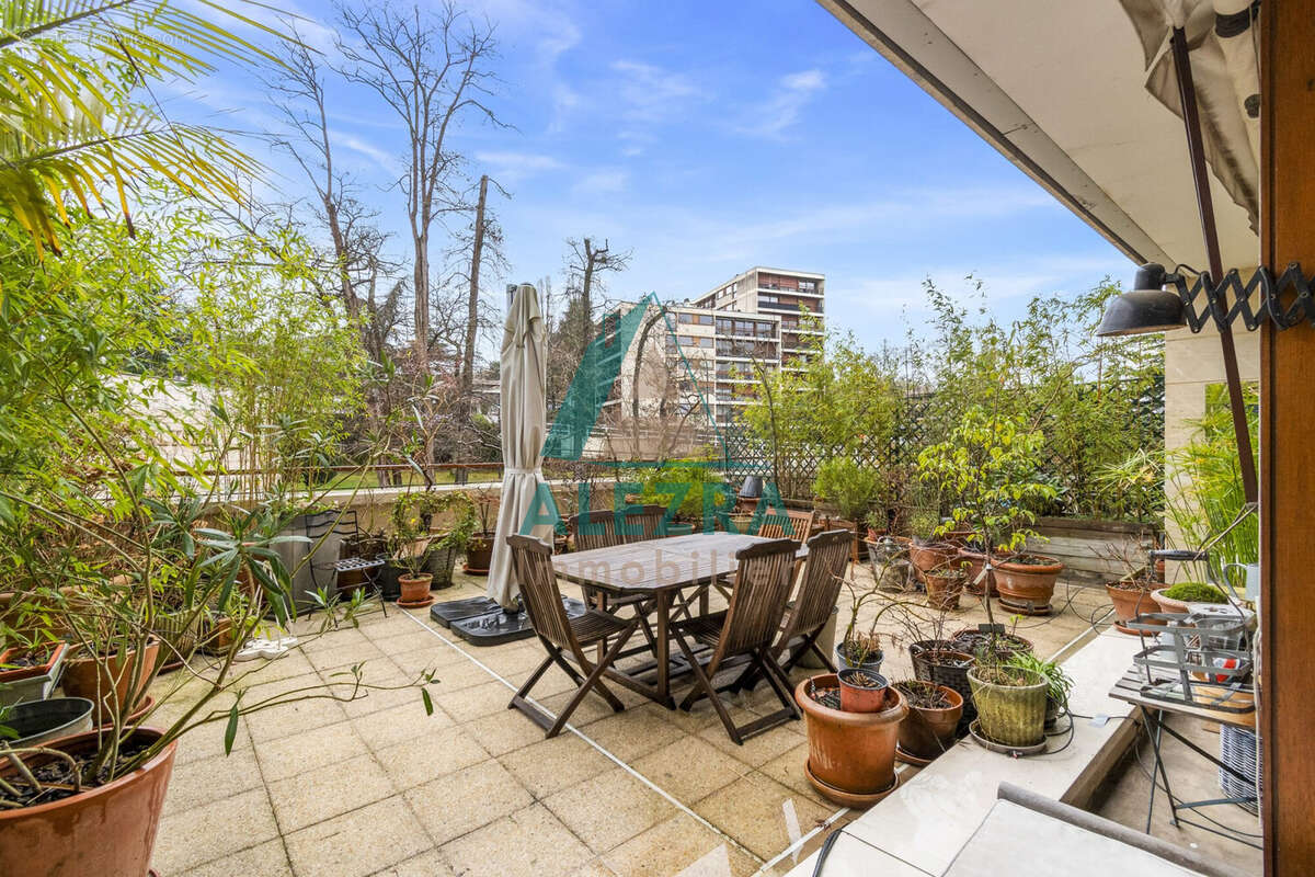 Appartement à LA CELLE-SAINT-CLOUD