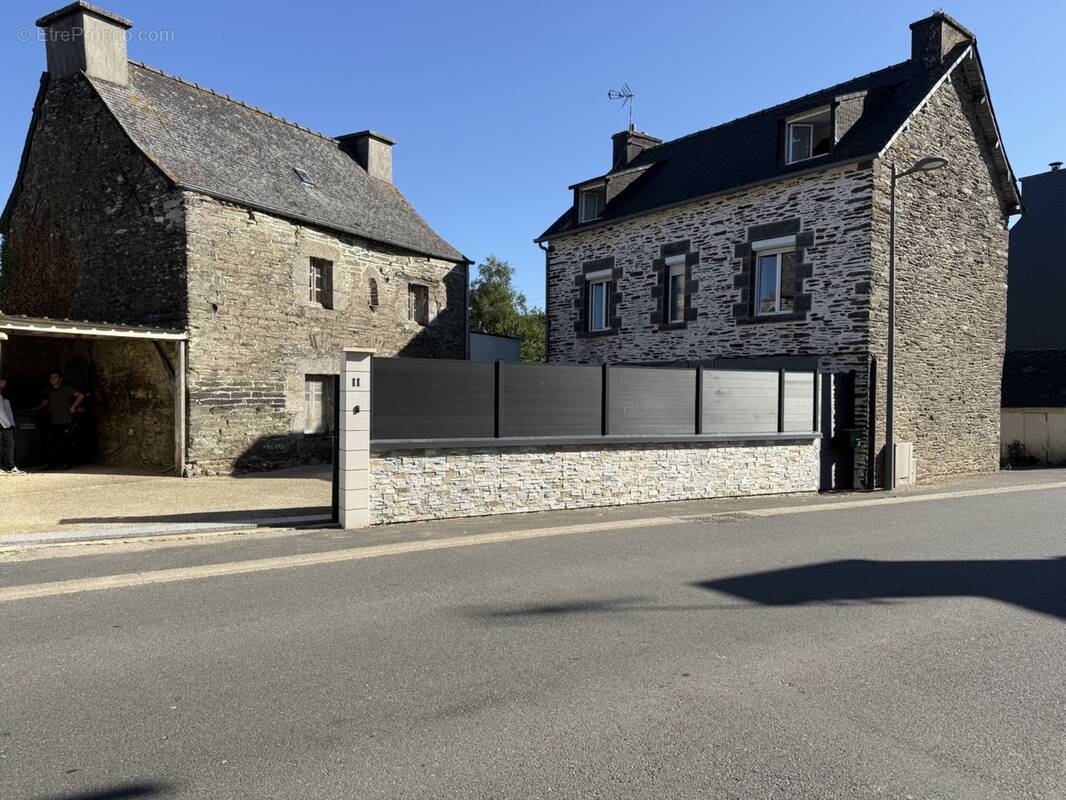 Maison à PLUSSULIEN