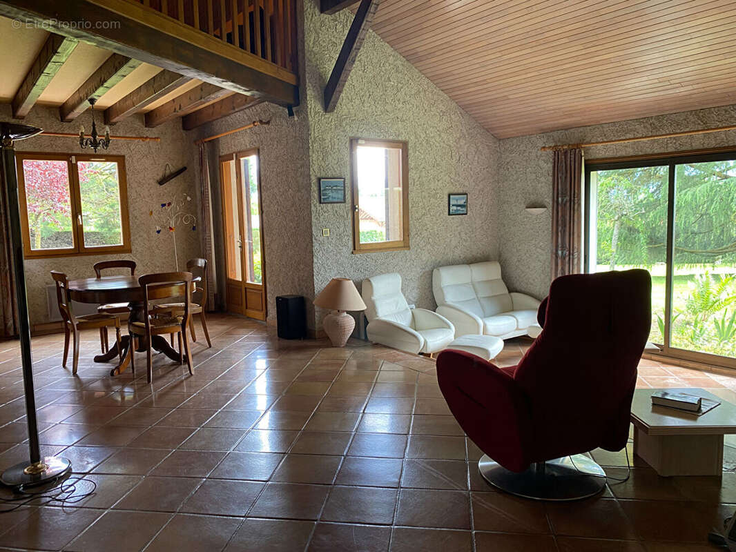 Maison à MOIRANS