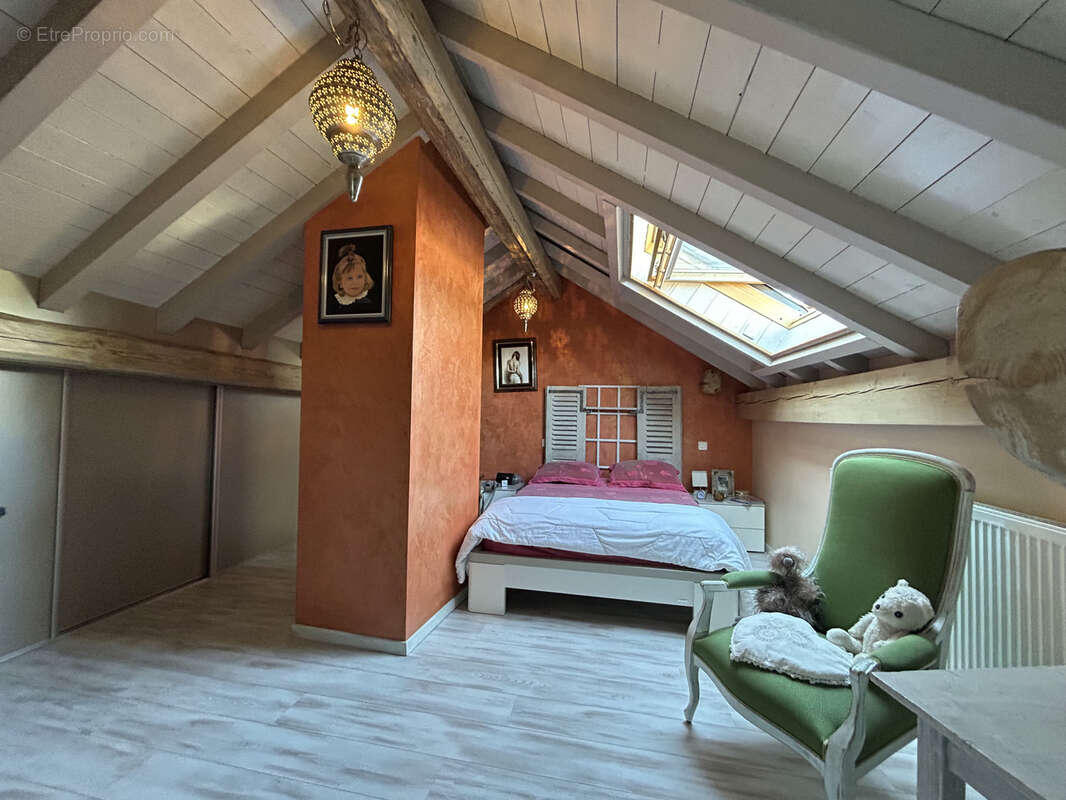 Appartement à NEYDENS