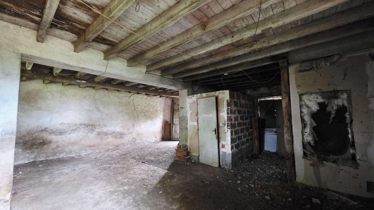 Maison corp de ferme 8 pieces grange hangar - photo 17