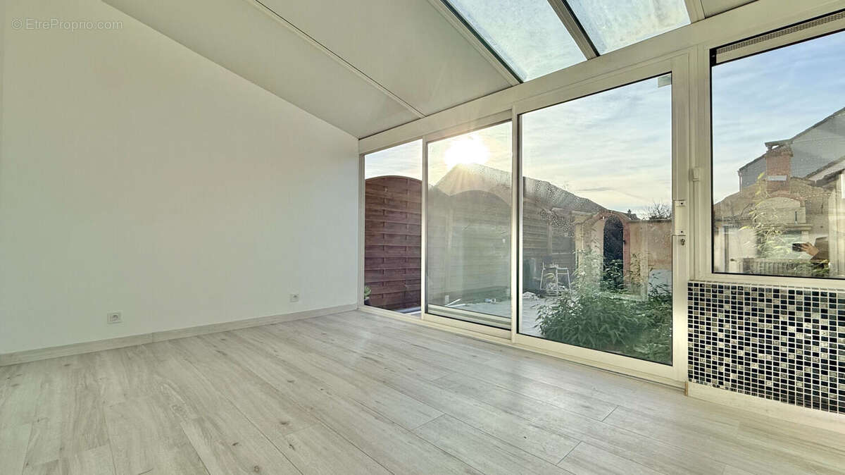 Maison à SAINT-PIERRE-DU-PERRAY