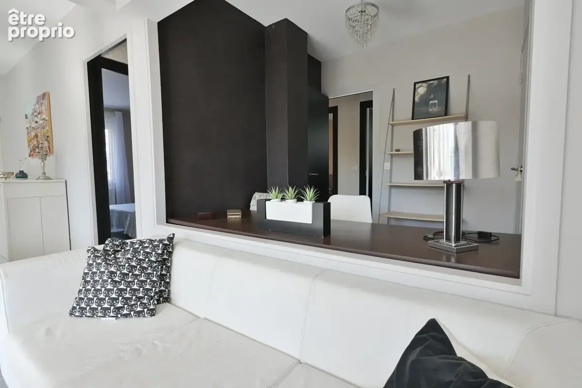 Appartement T3/T4 de 82 m2, balcon, cave et garage fermé   Secteur Beaulieu - photo 8