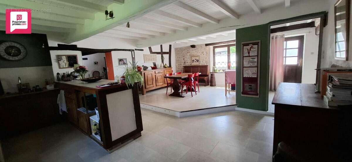 Demeure de prestige et gîte Viriat 10 pièce(s) 320 m2 - photo 12