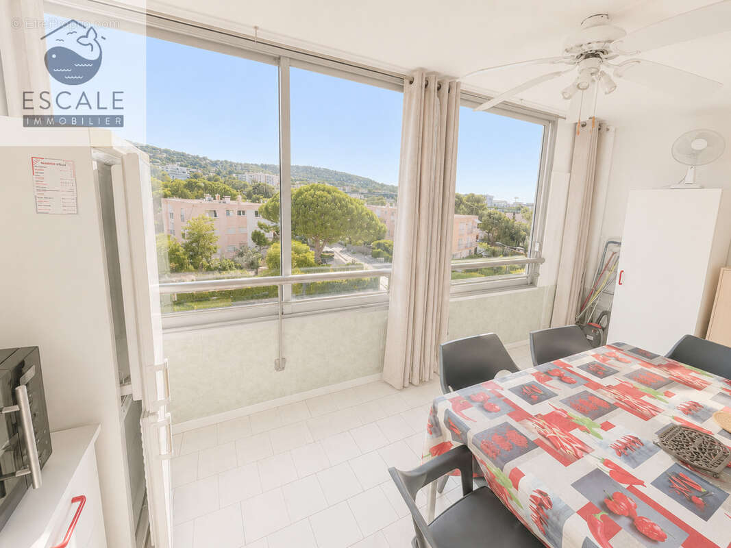 Vente studio cabine vue degagee quartier les quilles a sete - photo 4
