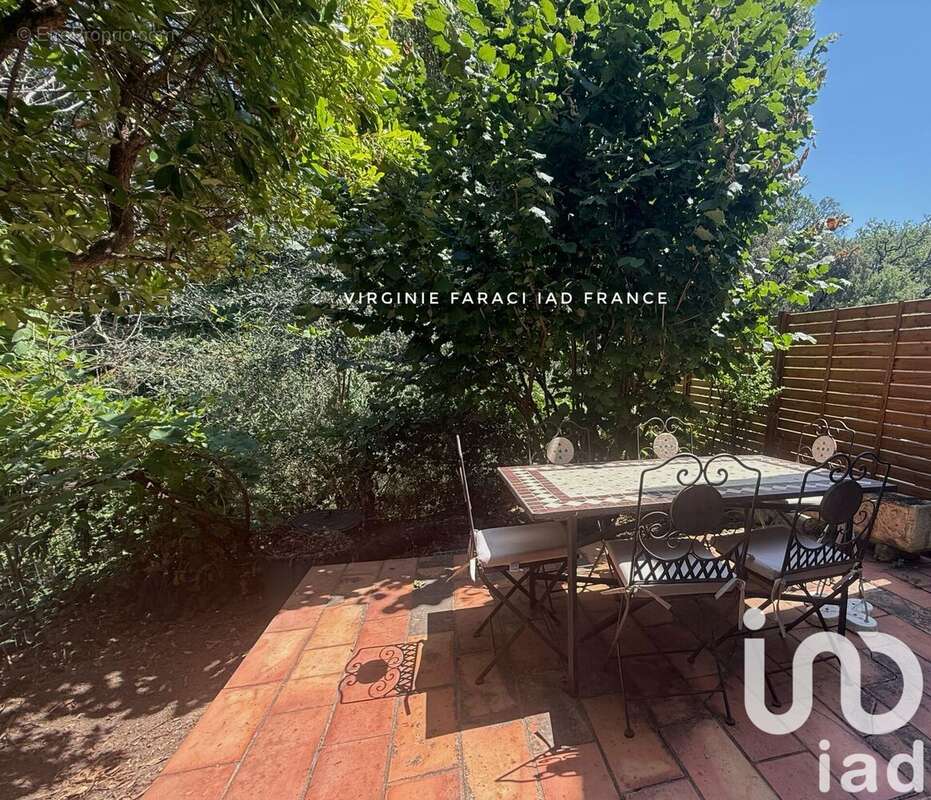 Photo 4 - Maison à LE CASTELLET