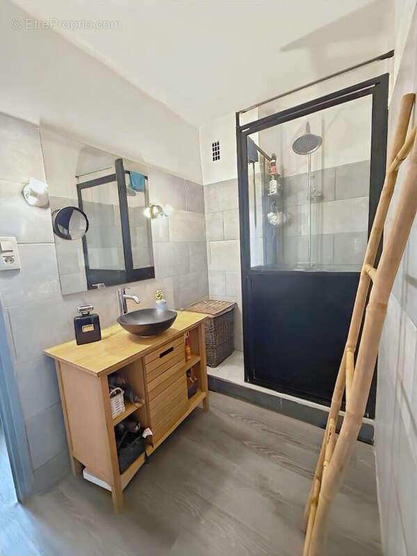 Toulon claret exclusivite azur immobilier. bel appartement t3 63m2 rénové, lumineux avec balcon, calme et proche commodités - photo 6