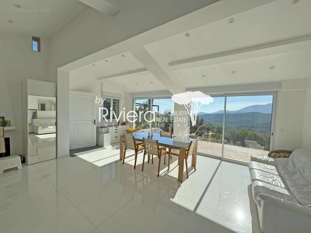 Maison à LA CROIX-VALMER