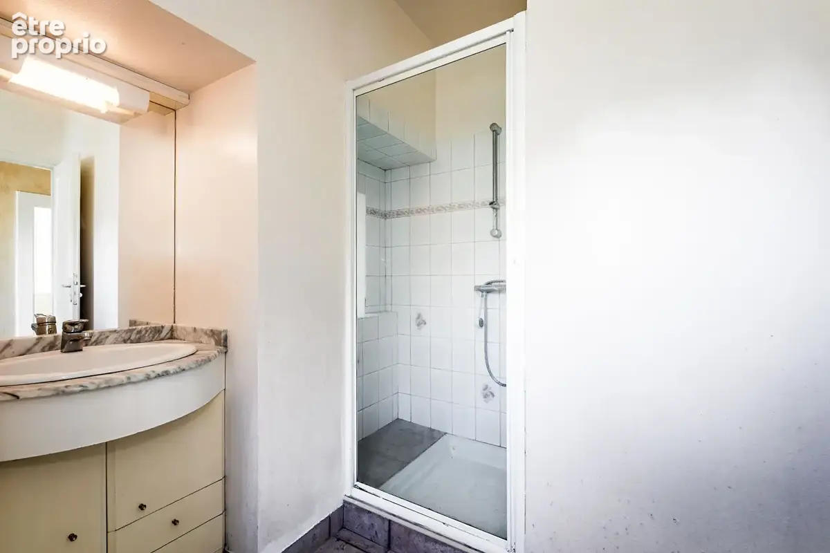 Opportunité d'investissement au coeur de Lubersac ! - photo 7