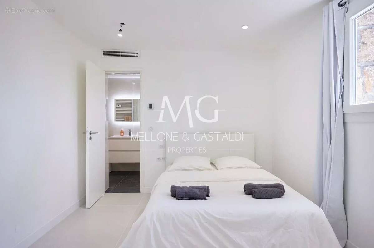 Maison à MOUGINS
