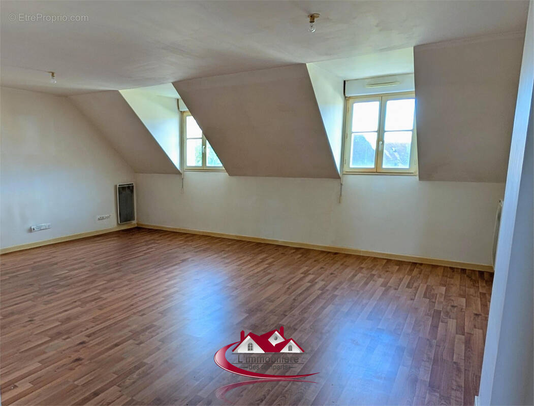 Appartement à HOUDAN