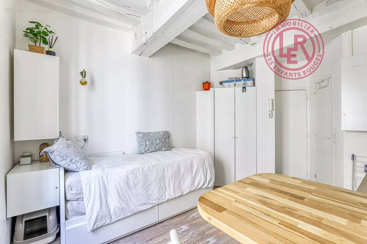 Appartement à PARIS-4E