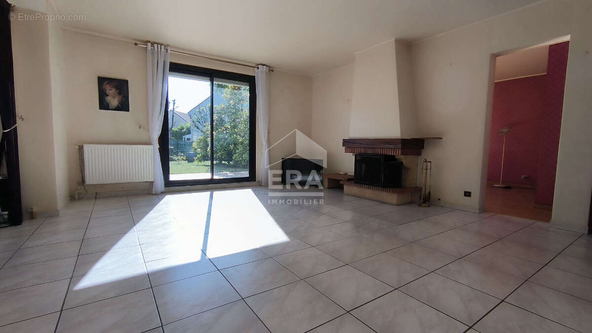 Maison à LA FERTE-ALAIS