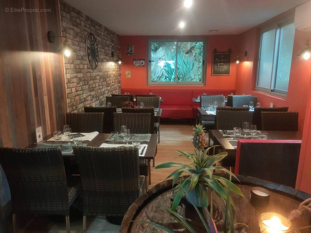 Photo 1 - Commerce à HENNEBONT