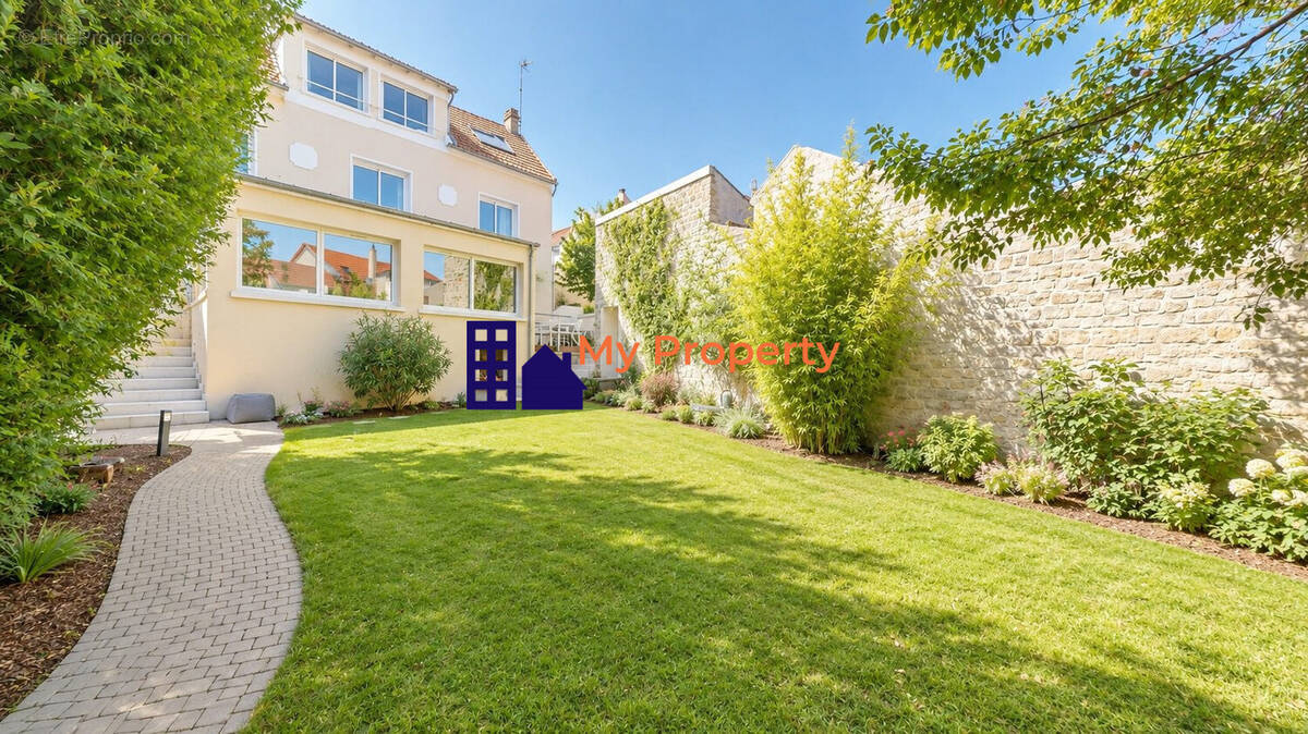 Maison à CARRIERES-SUR-SEINE