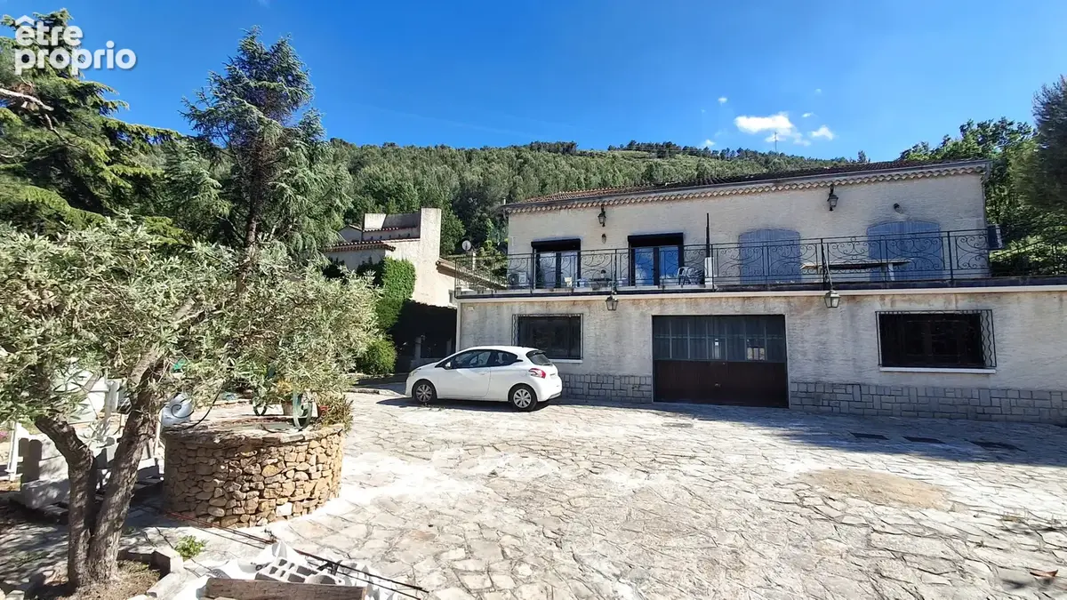 Maison  mitoyenne sur grand garage - photo 6