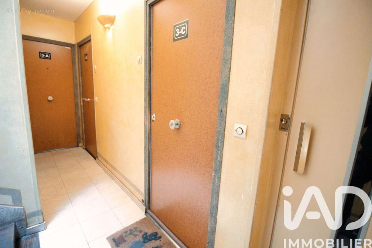 Photo 6 - Appartement à PARIS-8E