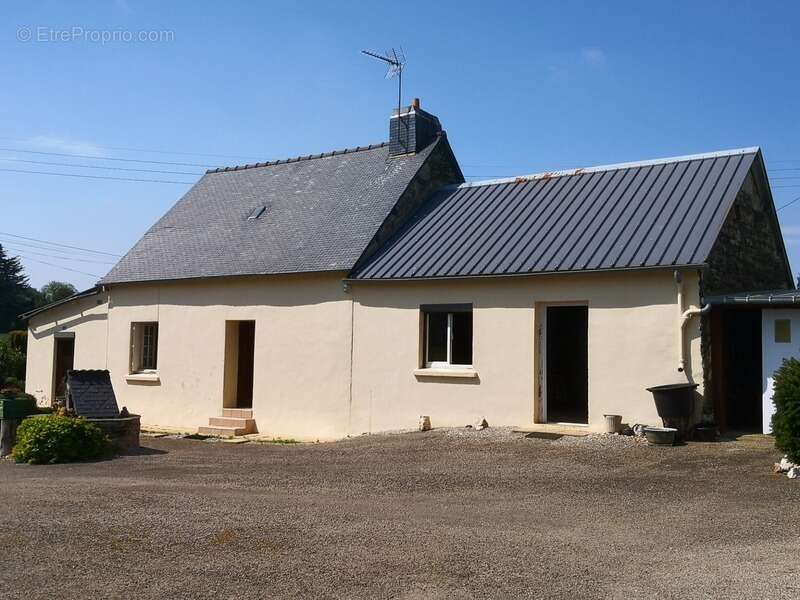 Maison à MUR-DE-BRETAGNE