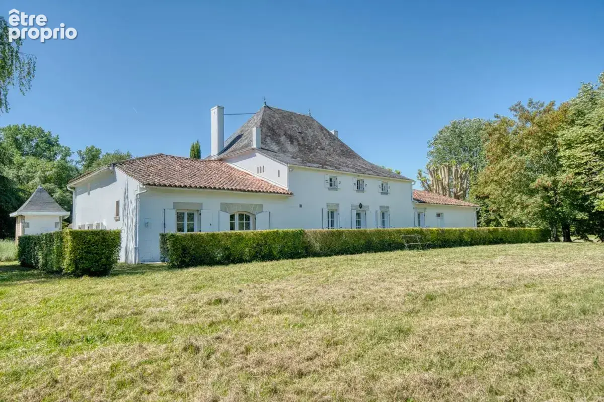 Maison de 10 pièces de 270 m² à Saint-Laurent-de-Cognac - photo 22