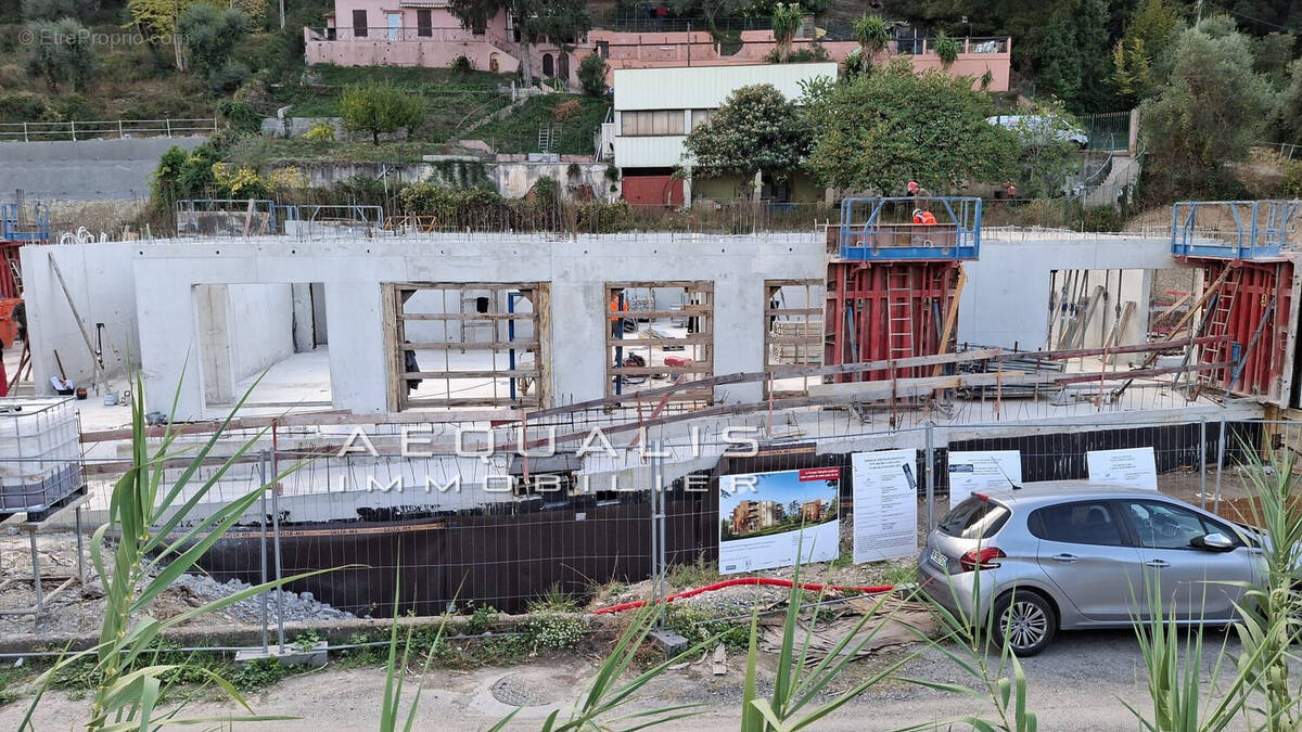 Commerce à COLOMARS