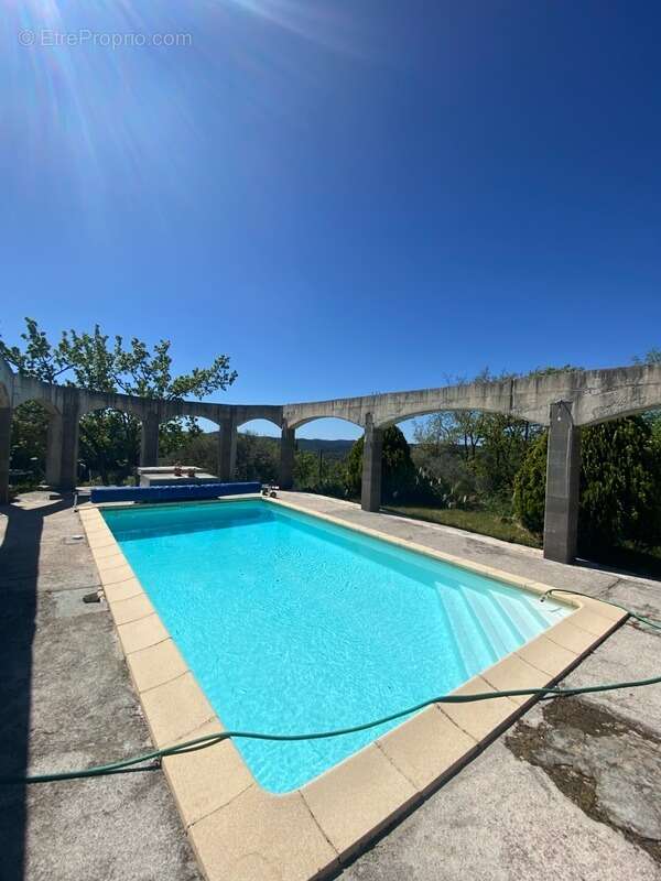 Maison à MONTAUROUX