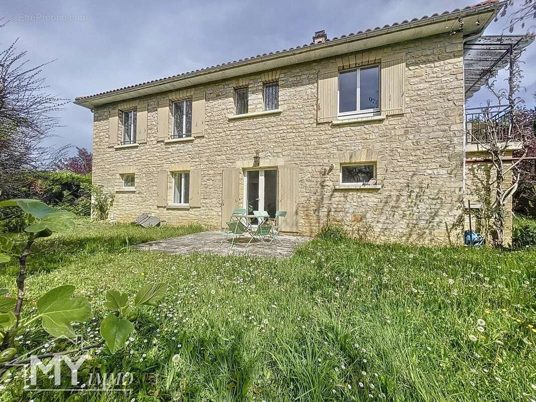 Maison à SARLAT-LA-CANEDA