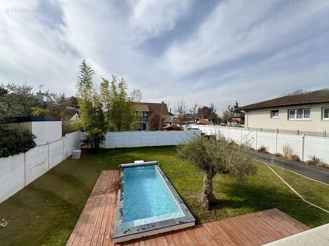 Maison à LE PLESSIS-TREVISE