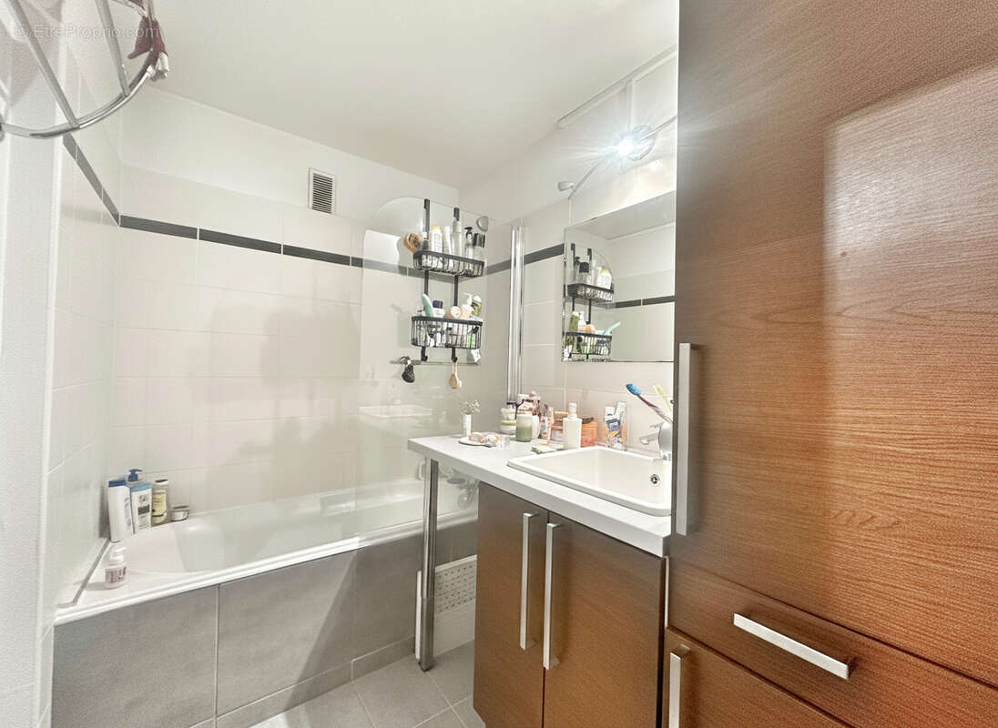 Appartement à ATHIS-MONS