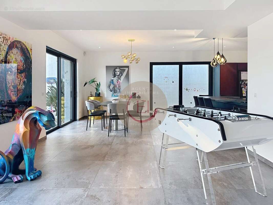 Maison à LES ADRETS-DE-L'ESTEREL