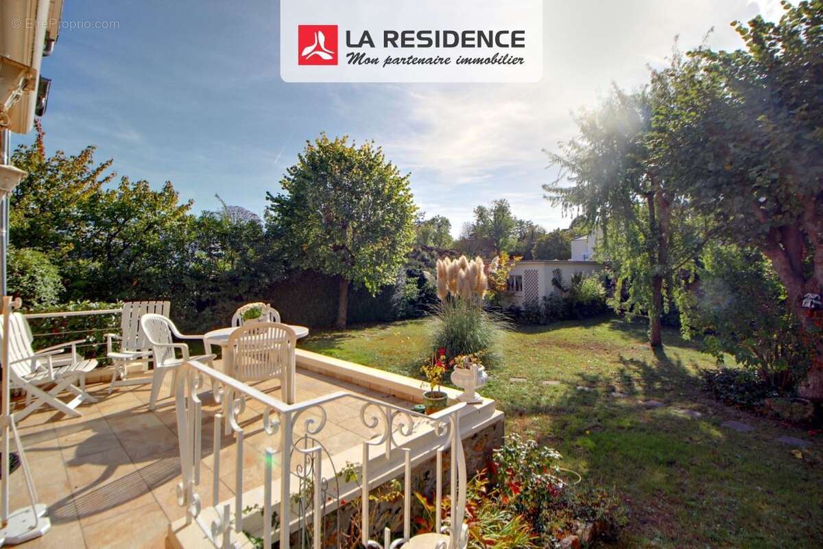 Maison à VERNEUIL-SUR-SEINE