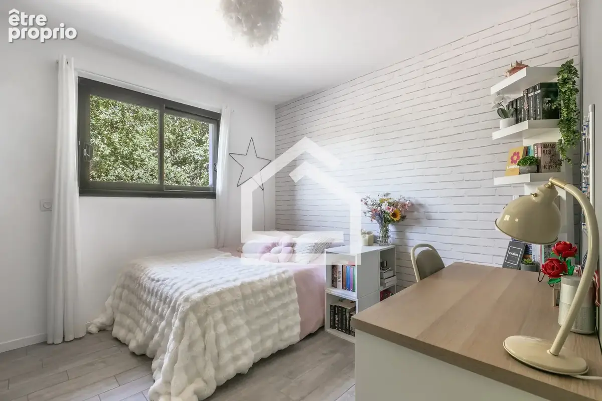 Saint Aubin de Médoc - Villa d'exception de 230 m2 avec dépendance de 30 m2, piscine et garage - photo 20