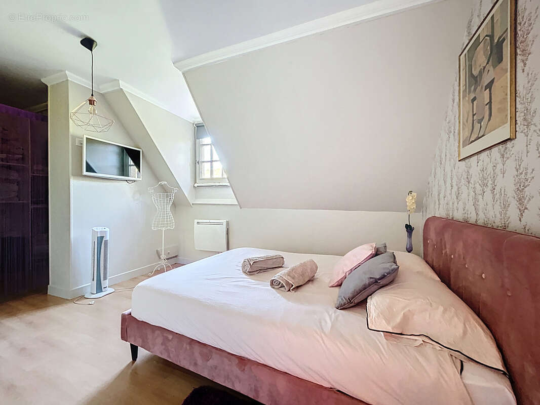 Maison à TERRASSON-LAVILLEDIEU