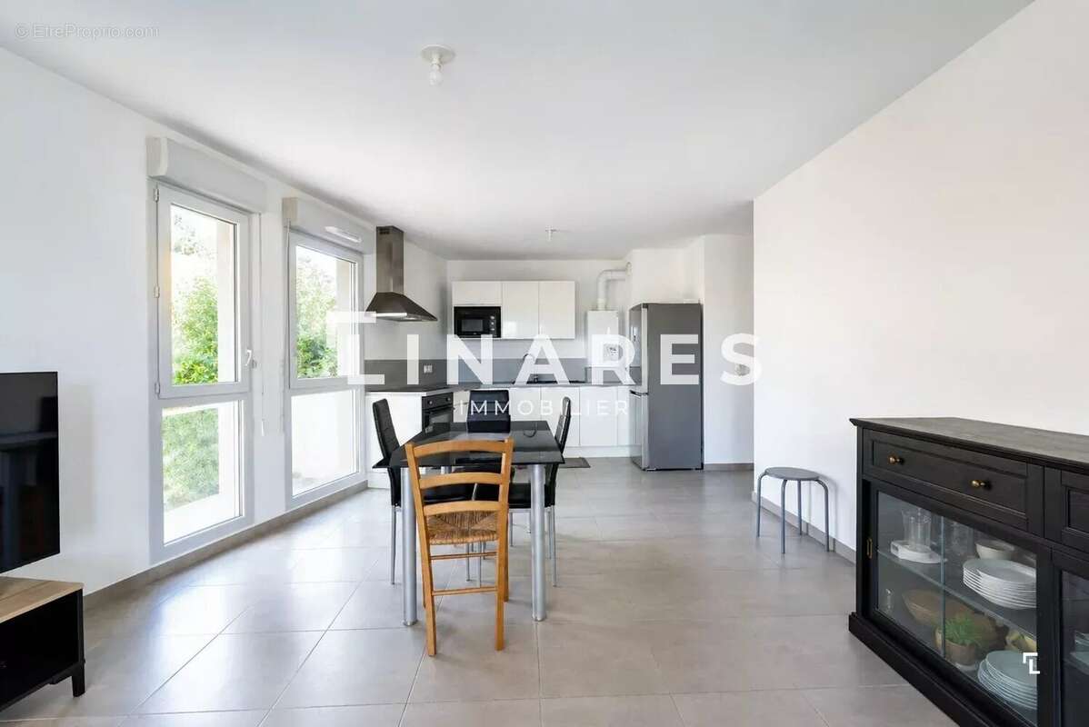 LE HAVRE DE PAIX DES TROIS LUCS - Appartement T4 de 82m2 - Terrasse 20m2 - 13012 - photo 2