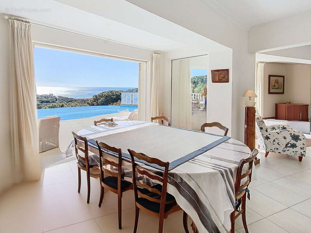 Maison 241 m² à Sainte-Maxime  - photo 6