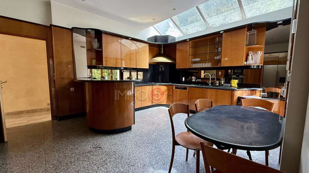 Maison à LE RAINCY