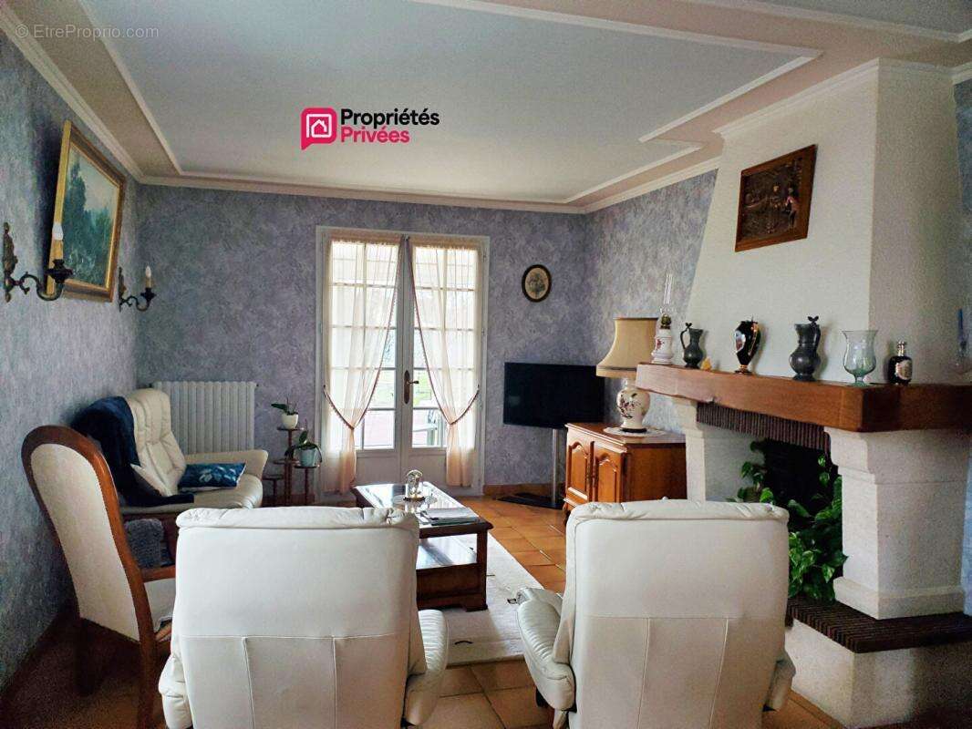 Maison à NOYERS-SUR-CHER